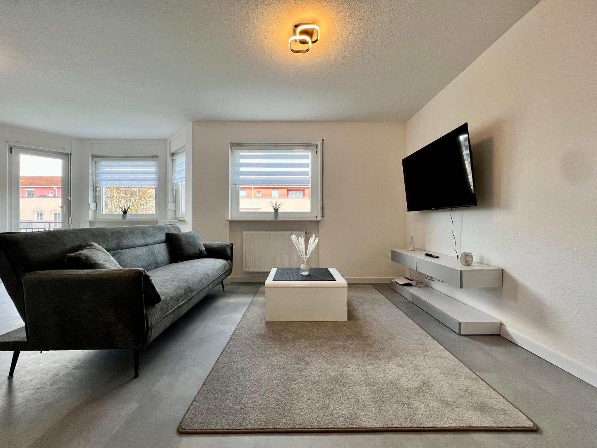 Designer Central Living Karlsruhe Wlan & Fire Tv Stick Bagian luar foto